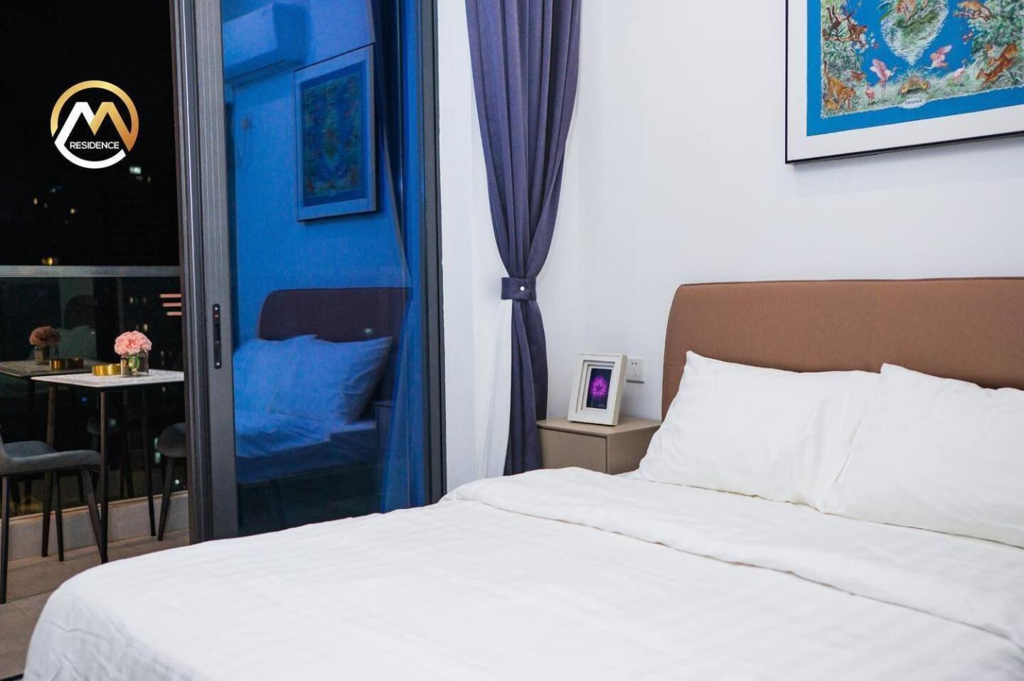 Hotel Serviced Apartments Top One Infinity Pool With View Of 360 Degree Phnom Penh Exterior foto