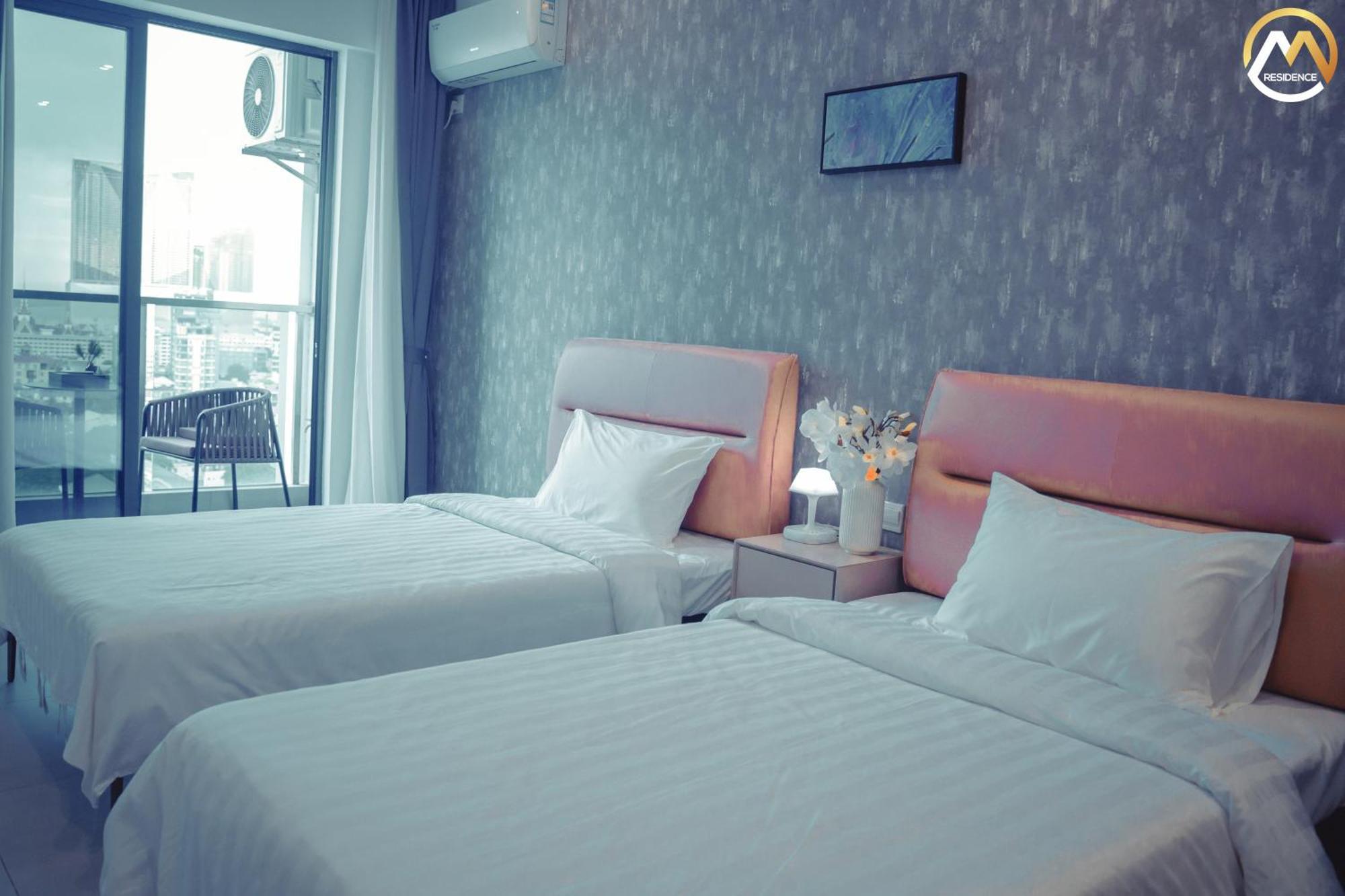 Hotel Serviced Apartments Top One Infinity Pool With View Of 360 Degree Phnom Penh Exterior foto